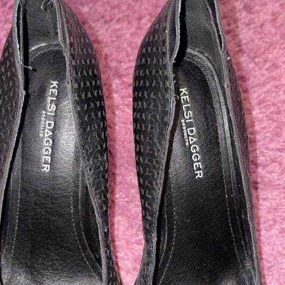 Kelsi Dagger Brooklyn Laser Cut Stacked Pumps - Picture 6 of 8